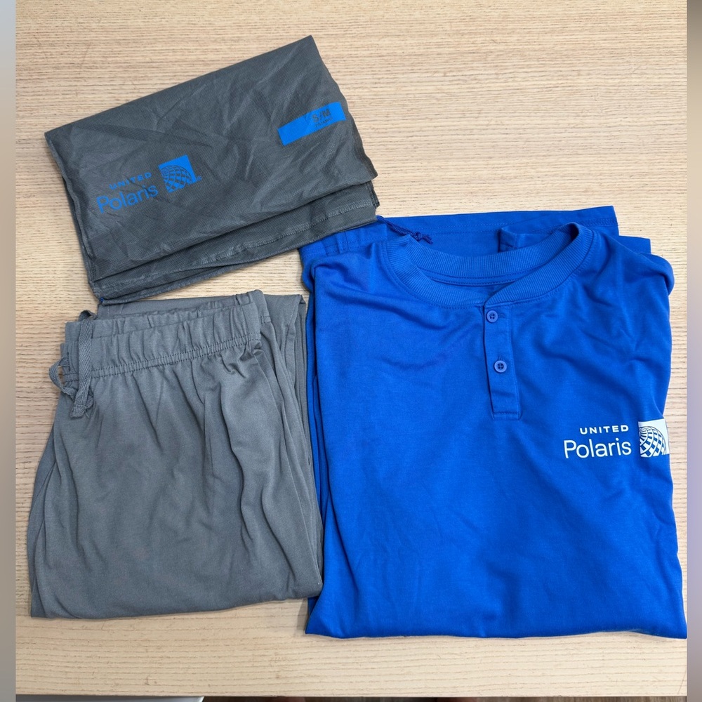 United Airlines Polaris S/M Pajamas NEW, unworn